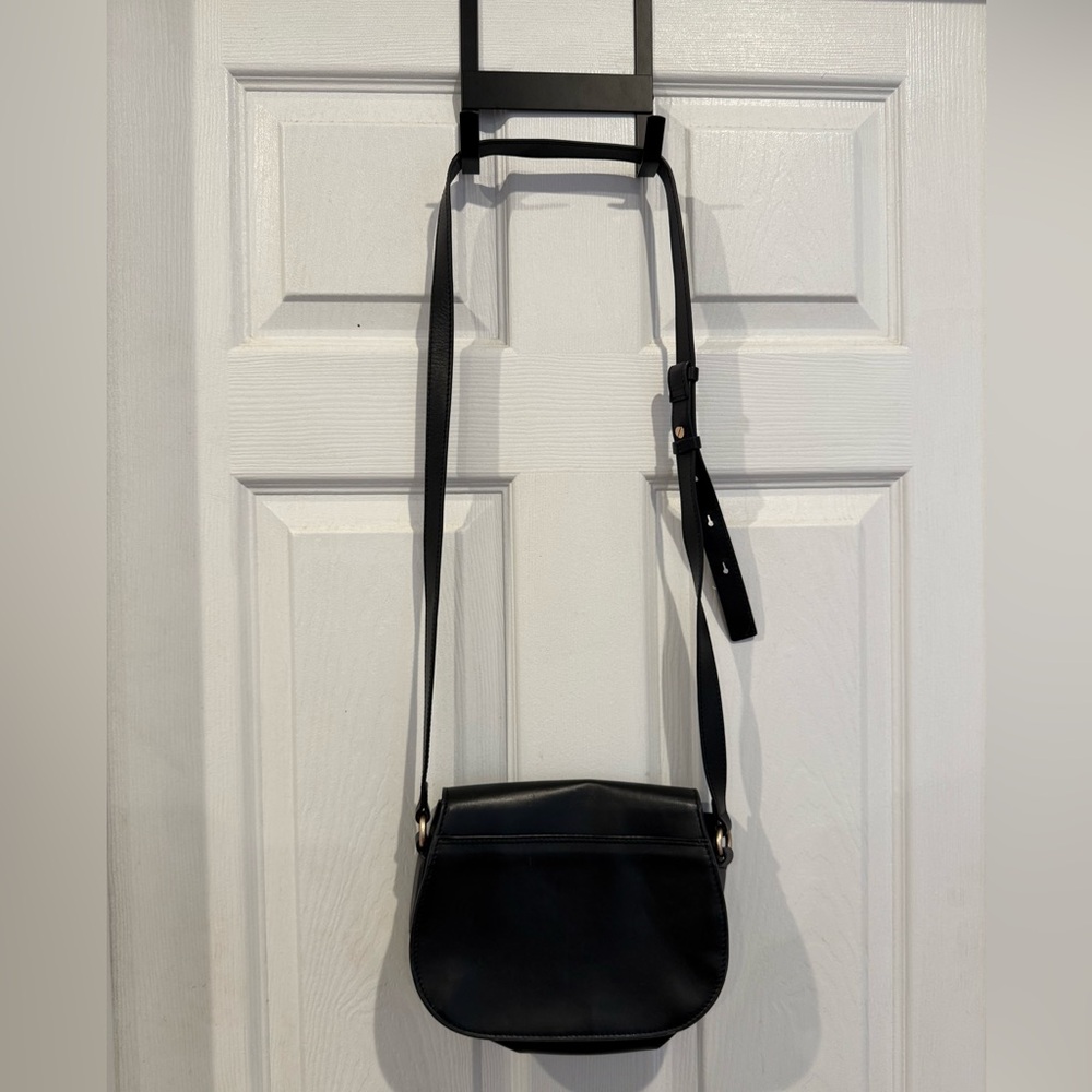 Banana Republic Leather Crossbody - Picture 3 of 6